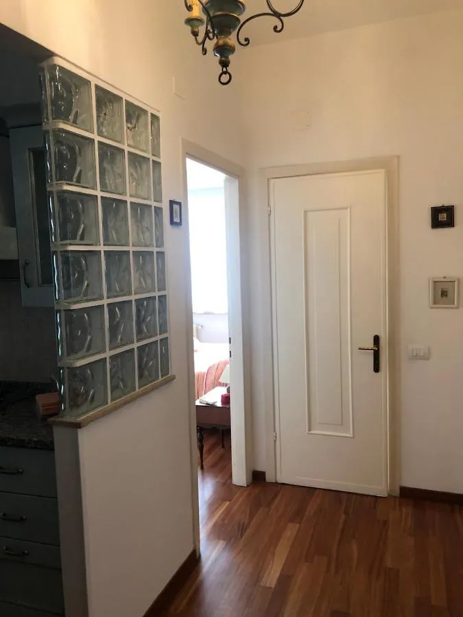Apartament Annarosa Sarzana
